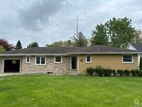 Building Photo - 908 Saint Joseph Dr