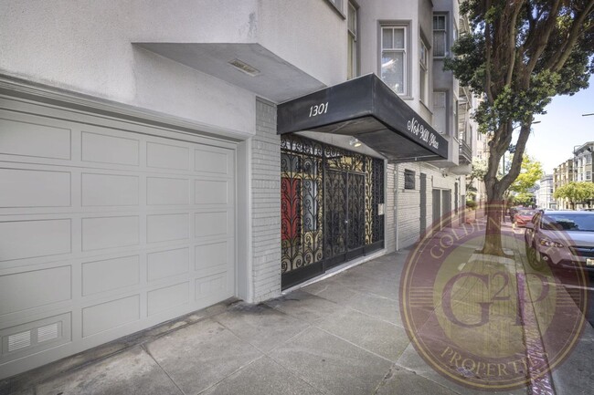 Building Photo - Nob Hill - 2 BR, 2 BA Condo 1,630 Sq. Ft. ...