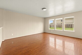 Building Photo - 7931 Raven Creek Ln