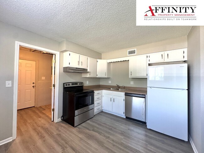 Foto del edificio - 11423-11429 E 71 St