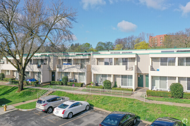 Foto del edificio - Walnut Hill Apartments 55+ Senior Apartments