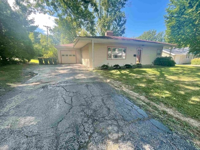 Foto del edificio - 1822 E 2nd St