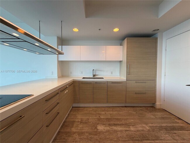 Foto del edificio - 17111 Biscayne Blvd