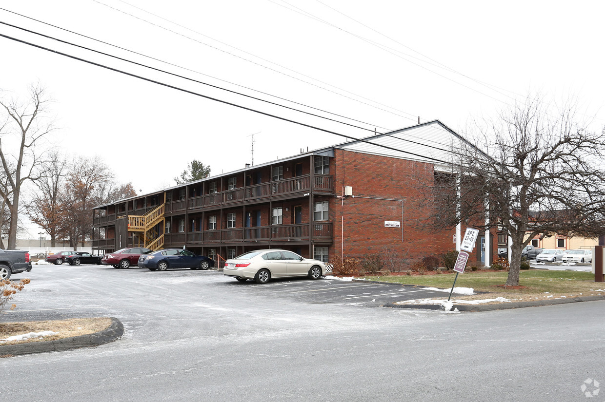 Building Photo - Myron Court