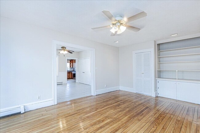 Building Photo - 9 Lapham St