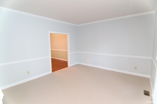 Building Photo - 2021 Shadow Creek Dr