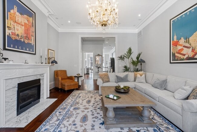 Building Photo - 166 Marlborough St