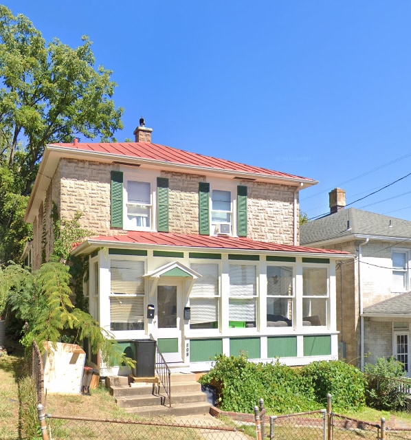 Building Photo - 109 E Hampton St