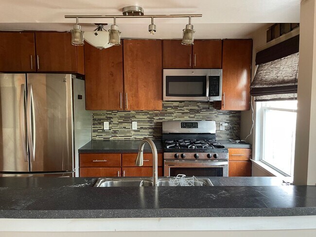 Foto del edificio - Harrisburg 3 Bedroom 1 Bath- Garage