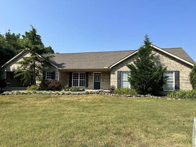 Building Photo - 1627 Chicory Ct
