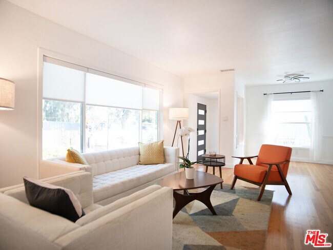 Foto del edificio - 6413 White Oak Ave