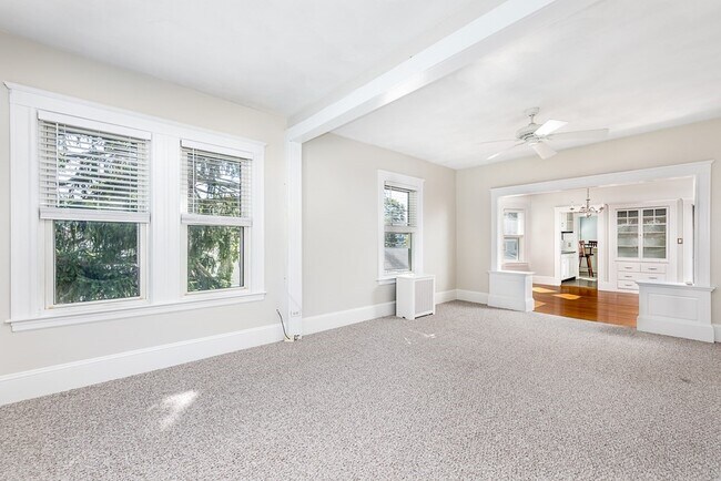 Building Photo - 44 Burpee Rd