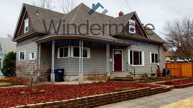 Building Photo - 735 Whitman St