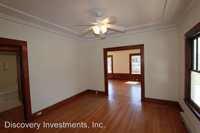 Foto del edificio - 3501-3505 Lakeshore Ave