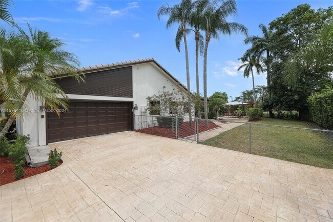 Building Photo - 1300 NW 122nd Ave