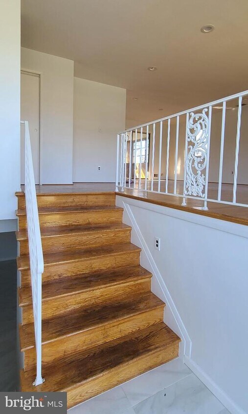 Foto principal - 5704 Barrymore Rd