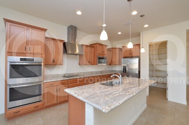 Building Photo - 2770 E Indian Wells Dr