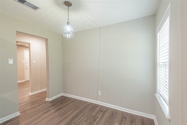 Foto del edificio - 2110 N Galveston Ave