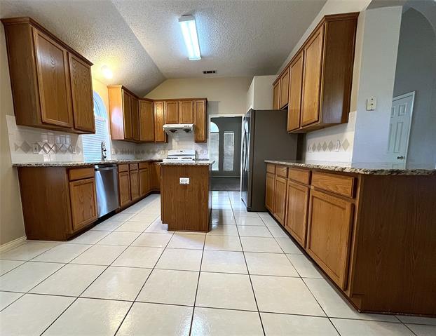 Foto del edificio - 511 Cameron Ln