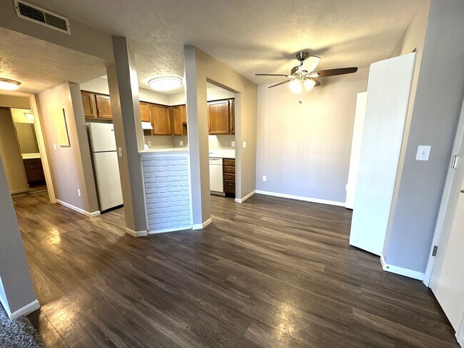 Interior Photo - Fox Hill