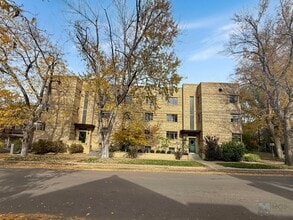 Building Photo - 1321 E 10th Ave