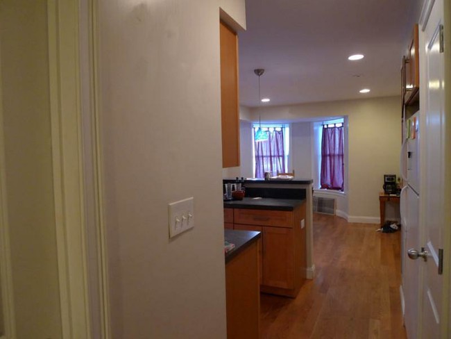 Building Photo - 108 Hammond St