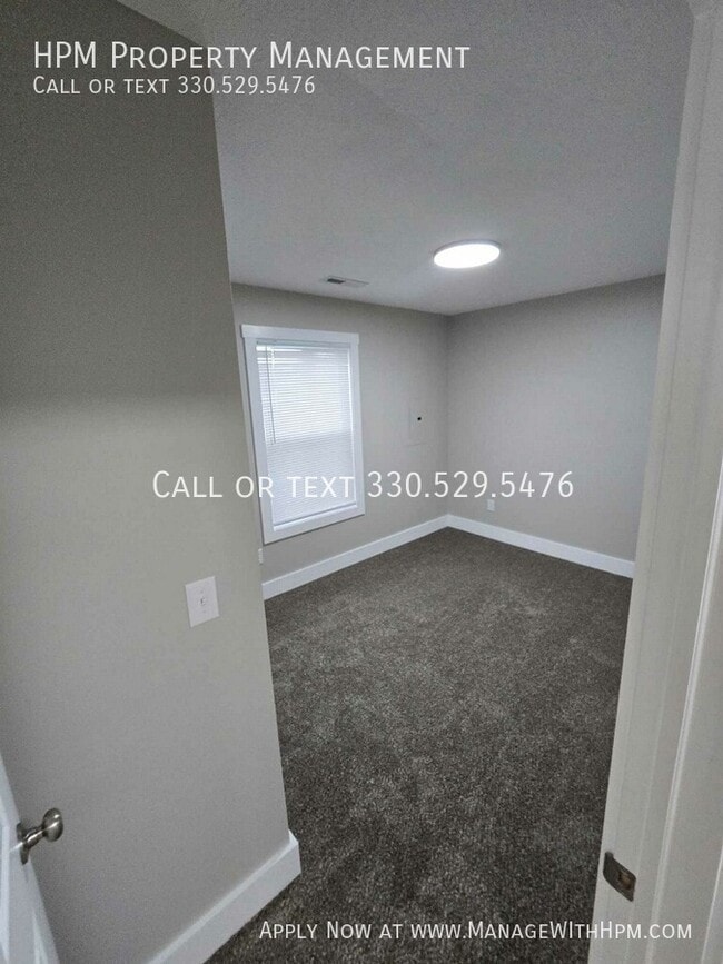 Building Photo - 2497 Zircon St NE