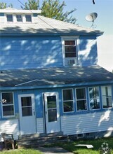 Building Photo - 217 Boyden St