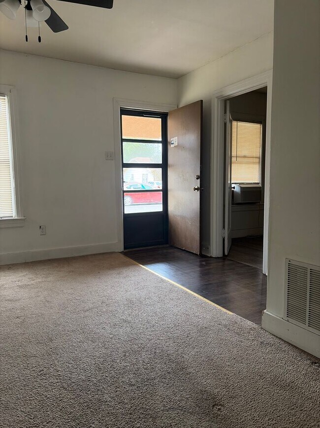 Foto del edificio - Cozy 2 Bedroom Home