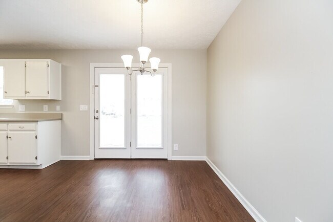 Foto del edificio - 1606 Vista Ct