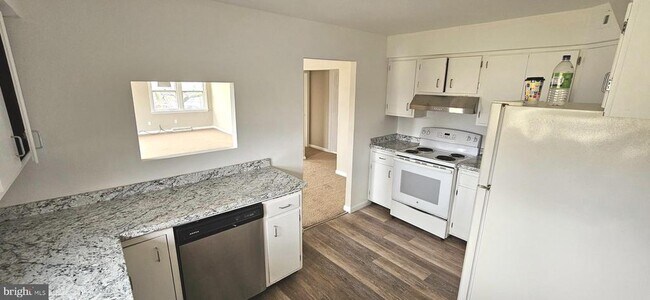 Foto del edificio - 10879 Clarksville Pike