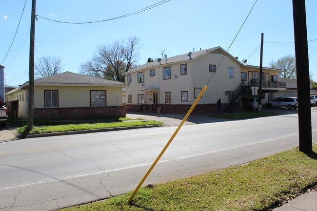 Building Photo - Polk Apartments