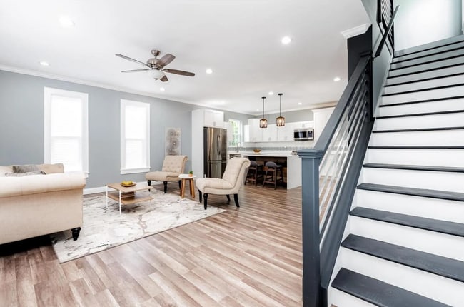 Building Photo - North Hampton Gem!