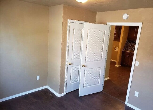 Building Photo - 2 Bed / 1 Bath Home for Rent – $1,000/mo + $1,000 Deposit