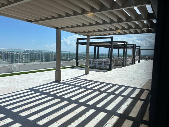 Foto del edificio - 4020 Galt Ocean Dr