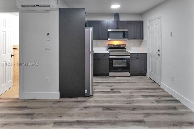 Foto del edificio - 4037 SW 65th Ave