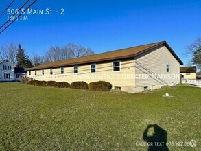 Building Photo - 506 S Main St