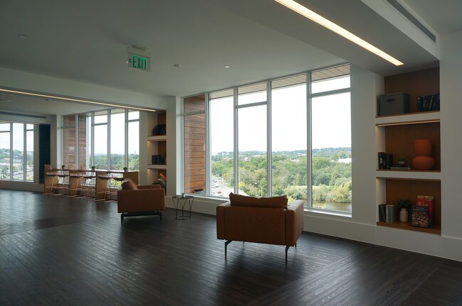 Foto del edificio - 530 Western Ave