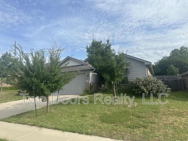 Building Photo - 12613 SE 16th Ct