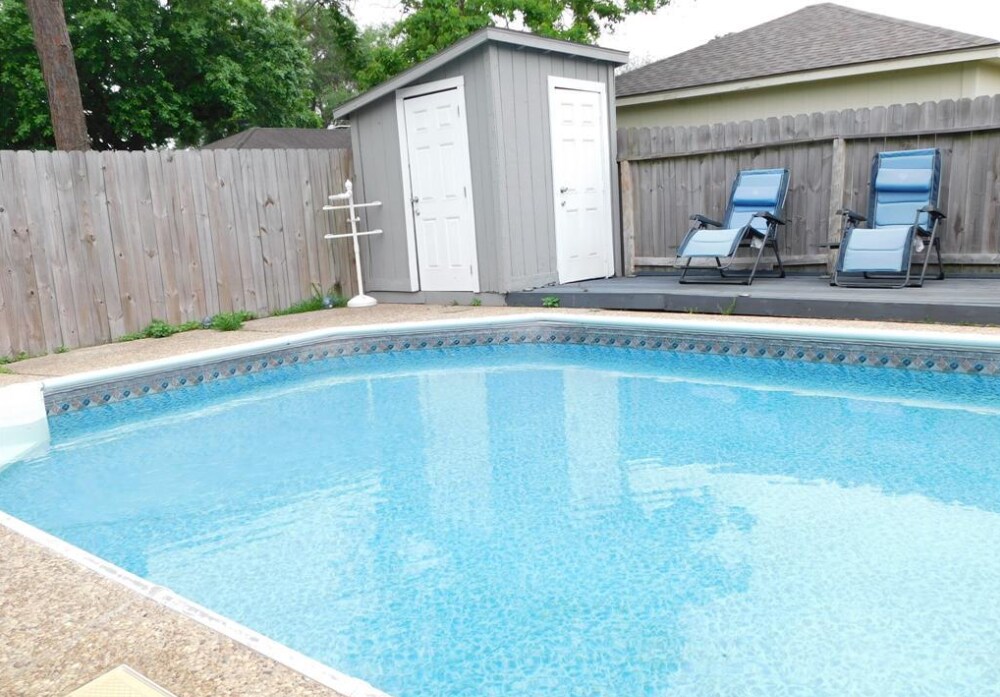 Primary Photo - 15823 Brookford Dr