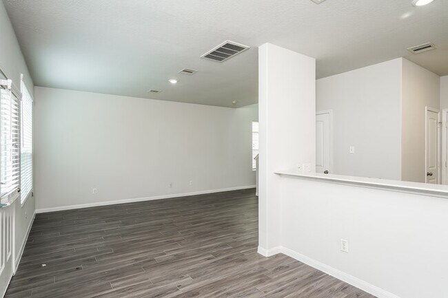 Foto del edificio - 14735 Kendalls Path Ct