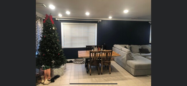 Foto del edificio - 2510 Oak St
