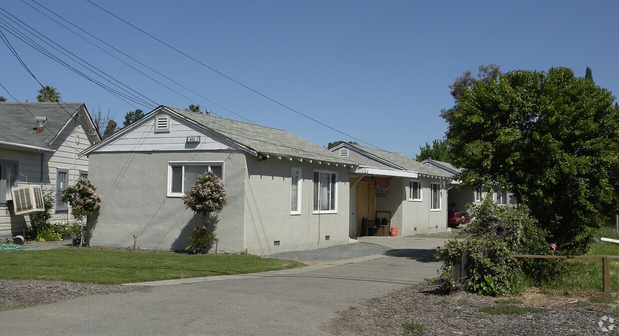 Foto principal - 435 Bernal Ct