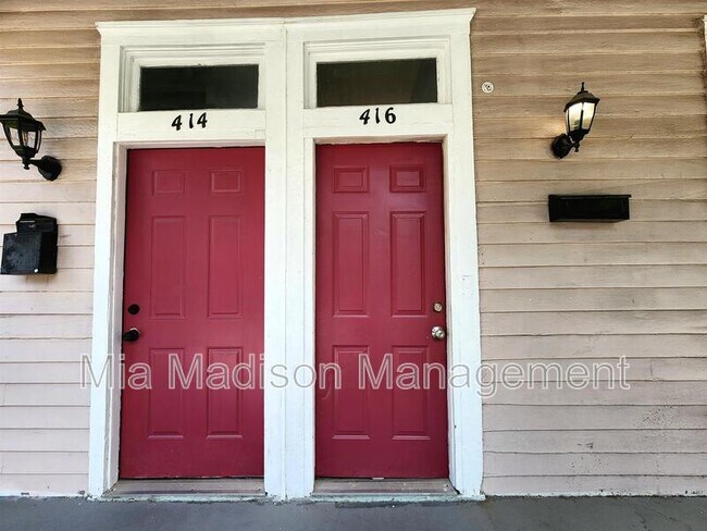 Foto del edificio - 416 E 31st St