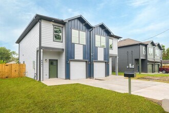 Building Photo - 890 Lucky St Building Photo - 890 Lucky St