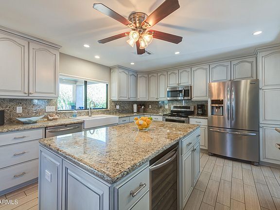 Foto del edificio - 15714 Chicory Dr