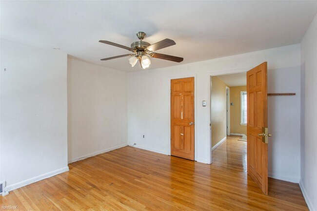 Building Photo - 5 br, 2 bath House - 3637 WARREN ST