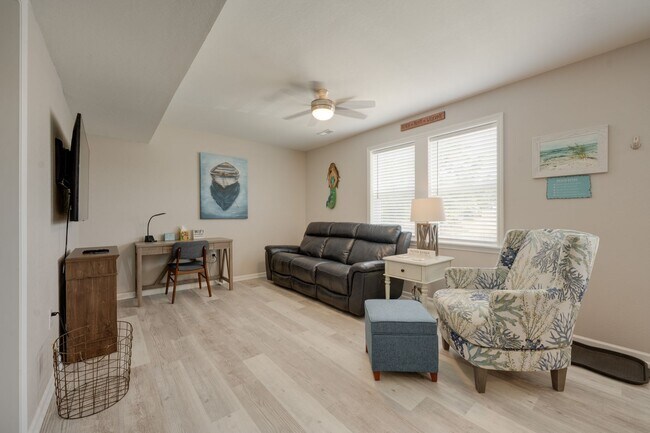 Foto del edificio - 600 W. Third Street