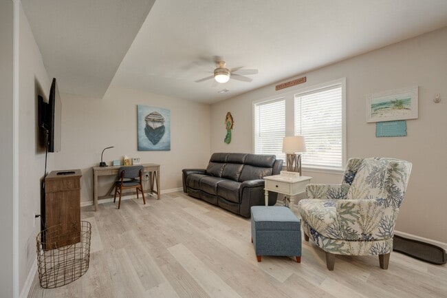 Building Photo - 600 W. Third Street