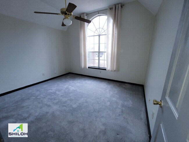 Building Photo - 1720 Beaver Trail Dr